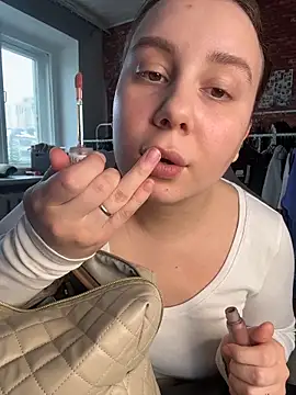 Snapshot of AnnaSeint chatting on 03/15/26, 01:17 AnnaSeint online show from 03/15/26, 01:17