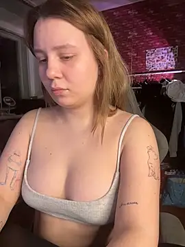 Snapshot of AnnaSeint chatting on 03/27/26, 05:23 AnnaSeint online show from 03/27/26, 05:23