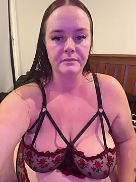 carinabro10 online show from 05/05/26, 10:01