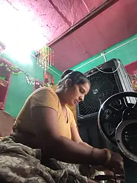 Reena lodha online show from 06/26/26, 11:03