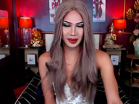 Snapshot of SEDUCTIVExDEMI chatting on 03/12/26, 05:52 SEDUCTIVExDEMI online show from 03/12/26, 05:52