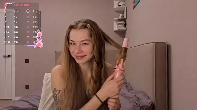 Snapshot of LindyUnderkoffler chatting on 02/21/26, 08:10 LindyUnderkoffler online show from 02/21/26, 08:10