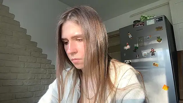 ElsieKuhlmann online show from 04/16/26, 03:35