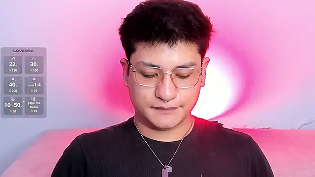 Snapshot of Theo_Rowan chatting on 02/11/26, 07:30 Theo Rowan online show from 02/11/26, 07:30