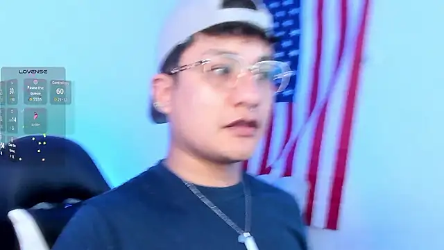 Snapshot of Theo_Rowan chatting on 02/12/26, 08:04 Theo Rowan online show from 02/12/26, 08:04