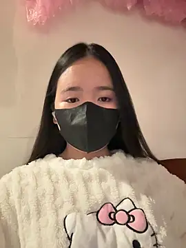 Snapshot of Gwen879 chatting on 02/11/26, 12:48 Gwen879 online show from 02/11/26, 12:48