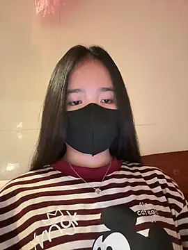 Snapshot of Gwen879 chatting on 03/14/26, 11:37 Gwen879 online show from 03/14/26, 11:37