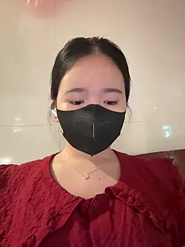 Snapshot of Gwen879 chatting on 04/07/26, 12:55 Gwen879 online show from 04/07/26, 12:55