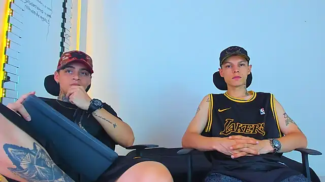 Snapshot of Thomas-Wil chatting on 02/05/26, 03:33 Thomas-Wil online show from 02/05/26, 03:33