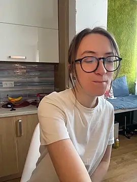 Snapshot of Persephone_Kore chatting on 04/09/26, 12:21 Persephone Kore online show from 04/09/26, 12:21