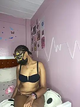 thakhiii3 online show from 02/17/26, 01:13