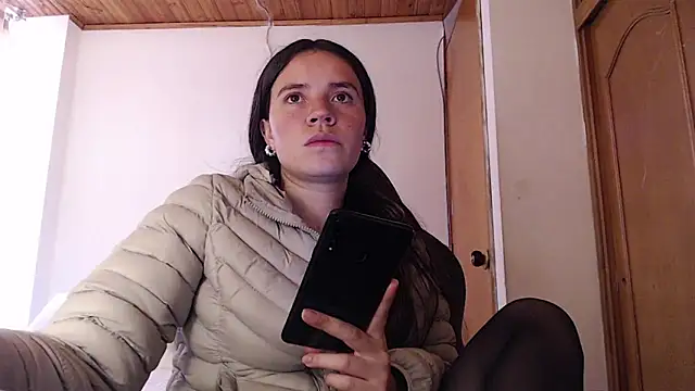 Shanel Lozano online show from 02/17/26, 09:21