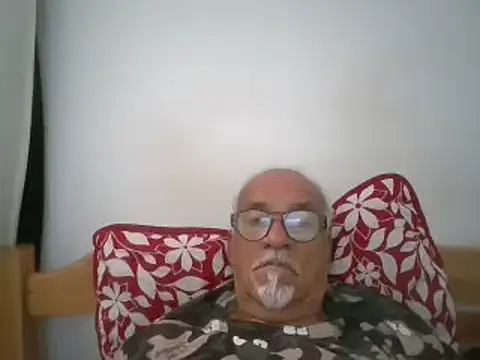 Snapshot of Patyman chatting on 04/19/26, 03:00 Patyman online show from 04/19/26, 03:00