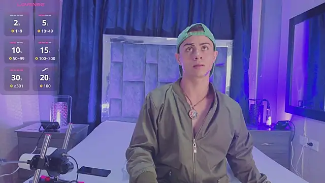 LeoMonnroe online show from 04/07/26, 07:25