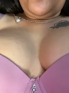 Snapshot of HotNeha08 chatting on 03/14/26, 04:18 HotNeha08 online show from 03/14/26, 04:18