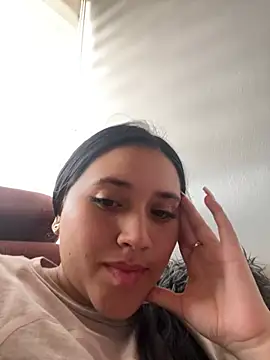 Snapshot of Veronica_Wins_ chatting on 03/03/26, 07:20 Veronica Wins online show from 03/03/26, 07:20