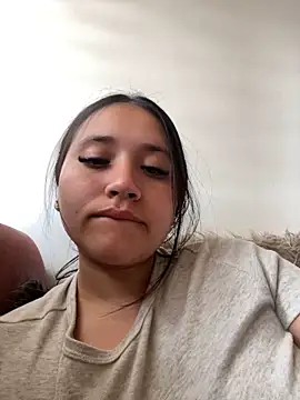 Snapshot of Veronica_Wins_ chatting on 03/06/26, 07:32 Veronica Wins online show from 03/06/26, 07:32