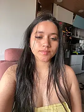 Snapshot of Veronica_Wins_ chatting on 03/16/26, 07:07 Veronica Wins online show from 03/16/26, 07:07