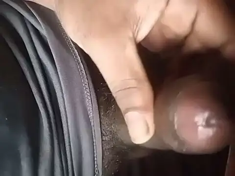 Snapshot of walkolla28 chatting on 02/03/26, 07:35 walkolla28 online show from 02/03/26, 07:35