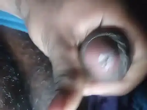 Snapshot of walkolla28 chatting on 02/21/26, 05:30 walkolla28 online show from 02/21/26, 05:30