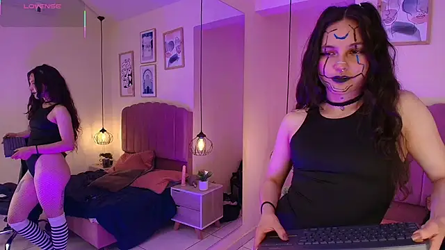 Hanabie  online show from 01/14/26, 06:08