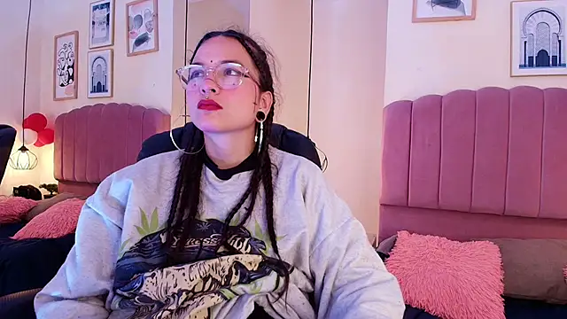 Snapshot of Hanabie_ chatting on 04/08/26, 03:28 Hanabie online show from 04/08/26, 03:28