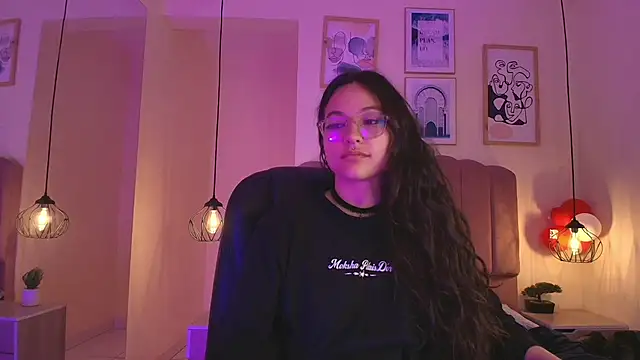 Snapshot of Hanabie_ chatting on 04/17/26, 03:20 Hanabie online show from 04/17/26, 03:20