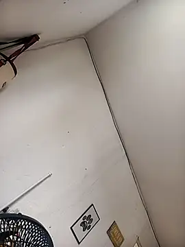 Snapshot of l-u-aa chatting on 01/09/26, 11:02 l-u-aa online show from 01/09/26, 11:02