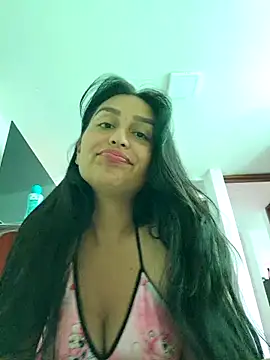 Snapshot of LunaRouuse_ chatting on 03/12/26, 03:18 LunaRouuse online show from 03/12/26, 03:18