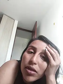 Snapshot of LunaRouuse_ chatting on 03/14/26, 08:36 LunaRouuse online show from 03/14/26, 08:36