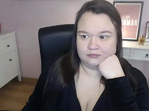 HollyDanceSoul online show from 02/10/26, 05:22