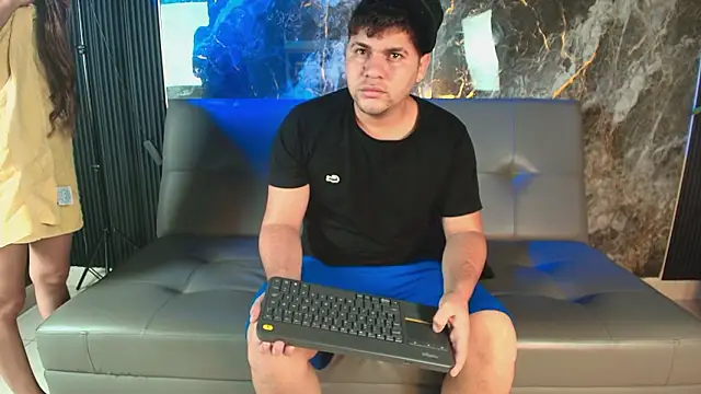 Snapshot of uncontrolled_fire chatting on 03/08/26, 07:39 uncontrolled fire online show from 03/08/26, 07:39