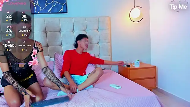 twink royale18 online show from 01/12/26, 05:51