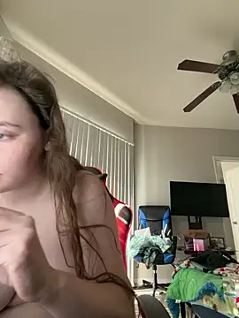 Snapshot of julia4thewin chatting on 04/17/26, 09:07 julia4thewin online show from 04/17/26, 09:07