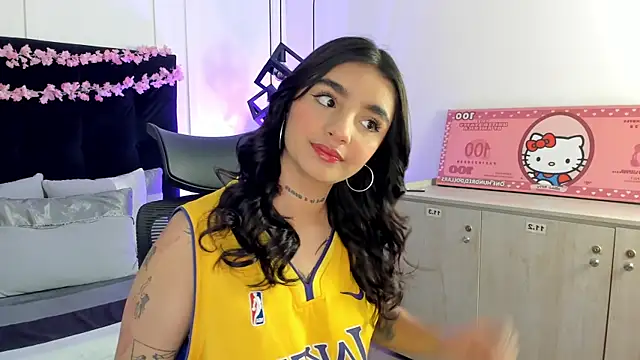 Snapshot of Abriil_cutee chatting on 04/05/26, 01:52 Abriil cutee online show from 04/05/26, 01:52