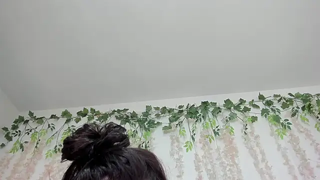 lizz lunna online show from 03/26/26, 08:36