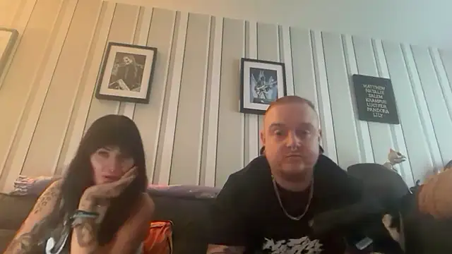 DaddyAndBabyGirl94 online show from 01/12/26, 10:31