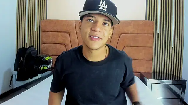 MATHY ROBERT online show from 01/13/26, 07:41