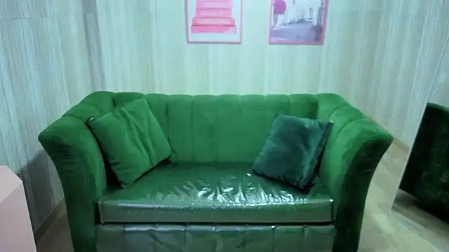 Snapshot of zedin02_a chatting on 04/14/26, 02:50 zedin02 a online show from 04/14/26, 02:50