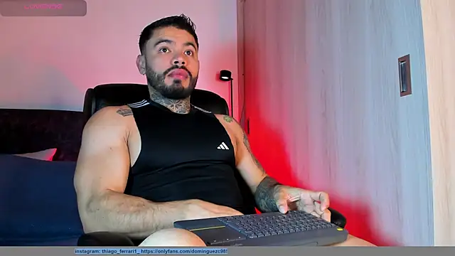 Snapshot of thiago_ferrari_ chatting on 04/03/26, 11:58 thiago ferrari online show from 04/03/26, 11:58