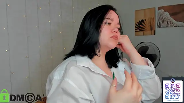 EvaCarrt online show from 01/12/26, 01:11