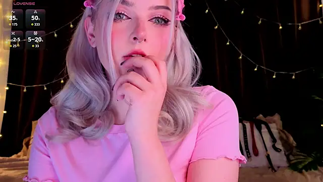 ShyniAlice online show from 05/24/26, 03:44