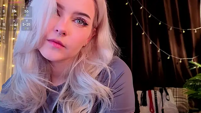 ShyniAlice online show from 05/27/26, 03:47