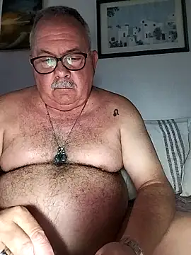 Snapshot of Dadotado70 chatting on 02/19/26, 07:43 Dadotado70 online show from 02/19/26, 07:43