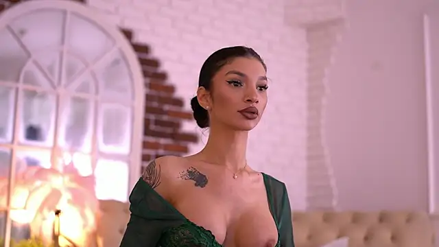 Snapshot of NyssaSky chatting on 04/12/26, 05:40 NyssaSky online show from 04/12/26, 05:40