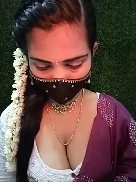 Snapshot of Nithyatamil chatting on 05/14/26, 05:20 Nithyatamil online show from 05/14/26, 05:20
