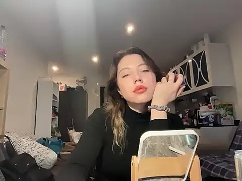 Snapshot of Luxerin chatting on 03/01/26, 05:26 Luxerin online show from 03/01/26, 05:26