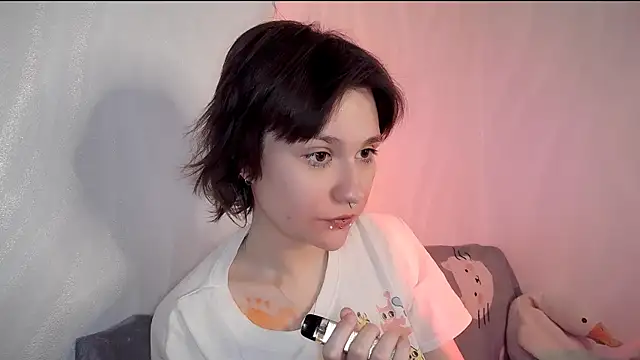 Snapshot of UwuJudy_Osas chatting on 03/27/26, 11:21 UwuJudy Osas online show from 03/27/26, 11:21