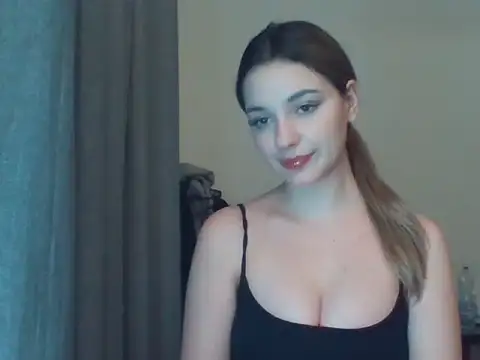 Snapshot of EvelineMagnetic chatting on 03/17/26, 09:18 EvelineMagnetic online show from 03/17/26, 09:18