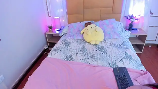 Snapshot of Jenifer_James chatting on 02/12/26, 07:53 Jenifer James online show from 02/12/26, 07:53